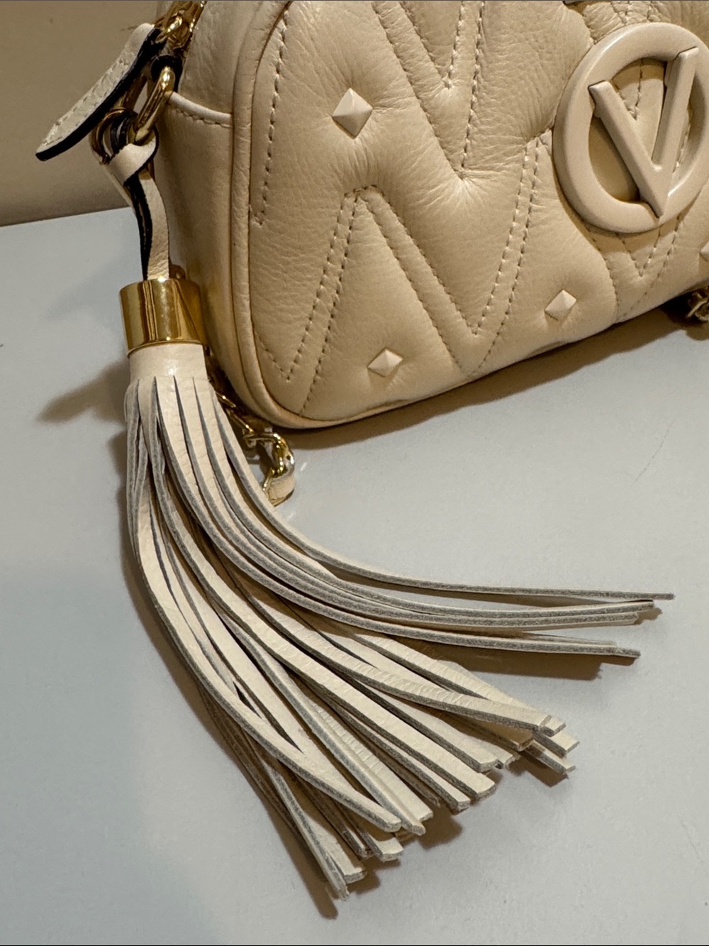 NEW✨NEW✨ Valentino Bella Bag by Mario Valentino - Picture 4 of 13